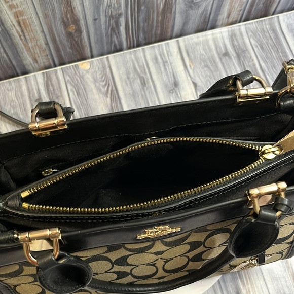 COACH SHOULDER BAG/CROSSBODY SIGNATURE CANVAS AND LEATHER. - Picture 13 of 16